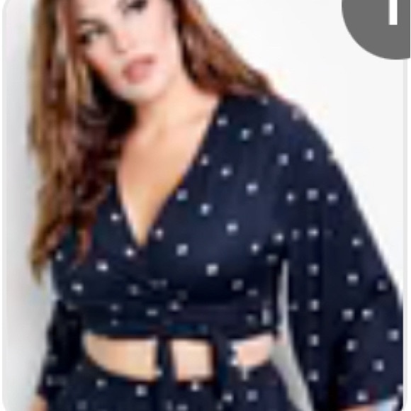 Black and white TWO PIECE SET wrap top and wide leg pants - Picture 3 of 3